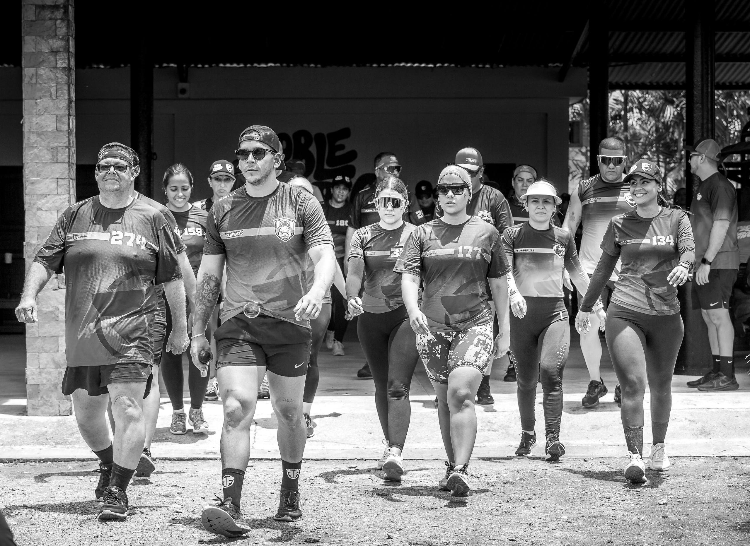 HOY ENTRENAMOS TODOS EN LA CASITA!